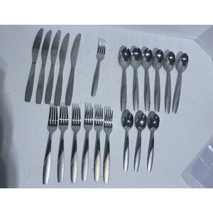 Cambridge Silversmiths 326J2H9BH26 Swirl Sand Flatware Set - Silver 21 Piece